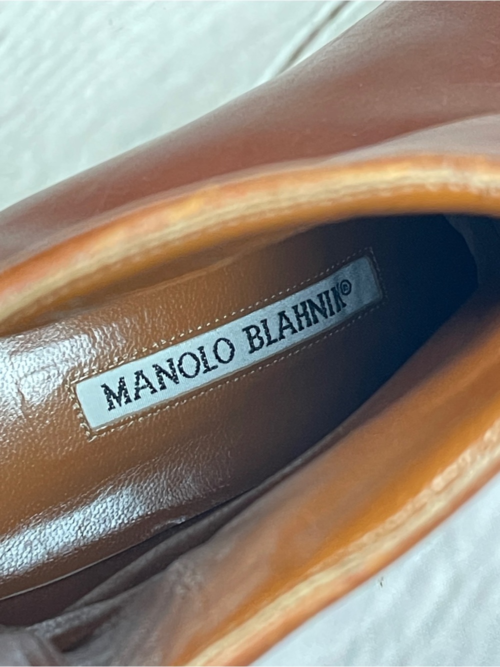 MANOLO BLAHNIK authentic brown leather pointed-toe stiletto ankle boots, sz 38.5 - Picture 7 of 12
